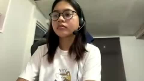Lily online show from June 2026 02:33:01 PM