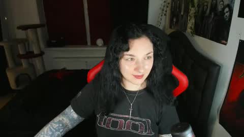 Katriece Spikes online show from October 2025 04:42:01 PM