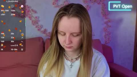 Katrina Bail online show from November 2025 01:27:01 AM