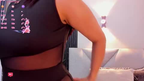 Keyla online show from November 2025 07:24:02 PM