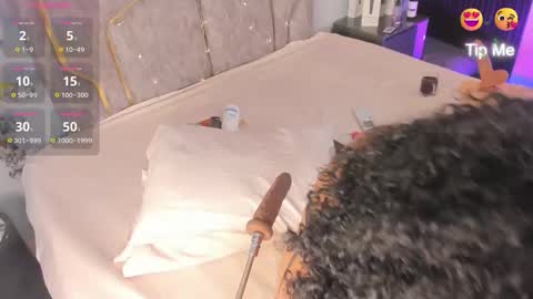 Katerine online show from November 2025 09:25:01 PM