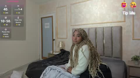 Katerine online show from April 2026 10:51:01 PM