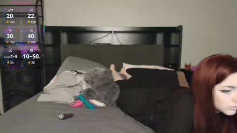 Kat  Archer online show from September 2025 01:51:02 AM