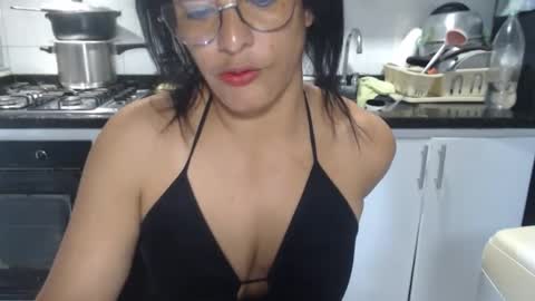 KattleyaGrey online show from December 2025 09:35:01 PM