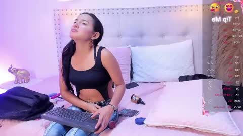 Snapshot of katty_cute19 chatting on June 2026 04:23:01 AM katty_cute19 online show from June 2026 04:23:01 AM