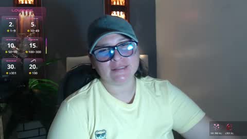 Snapshot of katty_findom_ chatting on November 2025 12:44:02 PM katty online show from November 2025 12:44:02 PM