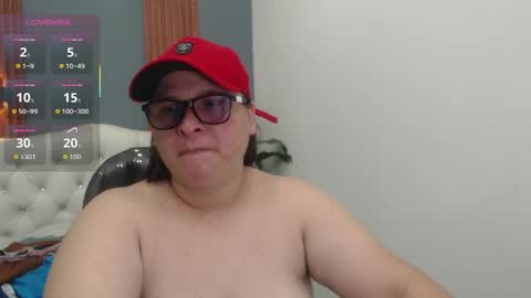 Snapshot of katty_findom_ chatting on December 2025 09:26:02 AM katty online show from December 2025 09:26:02 AM