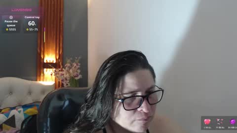 Snapshot of katty_findom_ chatting on January 2026 09:03:01 AM katty online show from January 2026 09:03:01 AM