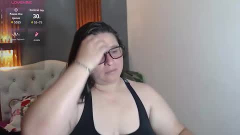 Snapshot of katty_findom_ chatting on February 2026 12:20:01 PM katty online show from February 2026 12:20:01 PM