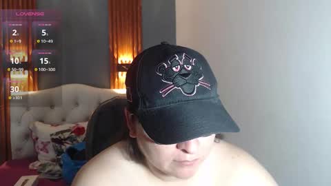 Snapshot of katty_findom_ chatting on February 2026 12:24:01 PM katty online show from February 2026 12:24:01 PM