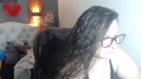 Snapshot of katty_findom_ chatting on February 2026 09:19:02 AM katty online show from February 2026 09:19:02 AM