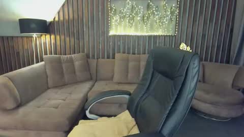 Snapshot of katty_rose8 chatting on December 2025 06:26:01 PM Katty online show from December 2025 06:26:01 PM