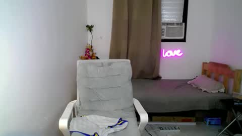 katty online show from December 2025 07:43:01 PM