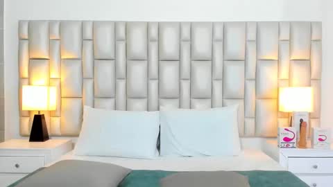 katy blonde girl and paola big boobs online show from February 2026 07:56:02 PM