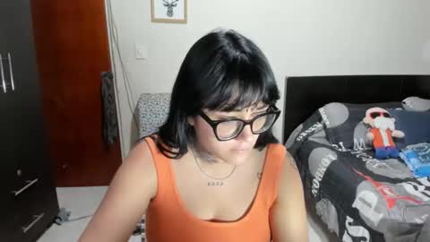 Snapshot of katy_bello chatting on November 2025 04:34:02 AM katy online show from November 2025 04:34:02 AM