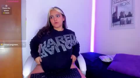 Katy online show from November 2025 09:14:02 PM