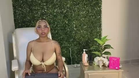 katy_love222 online show from May 2026 07:55:02 PM