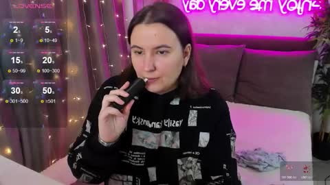 Snapshot of katyaneilson chatting on November 2025 04:01:02 AM Kate online show from November 2025 04:01:02 AM