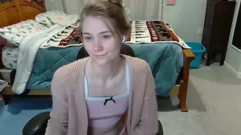 Katy online show from February 2025 07:44:02 AM