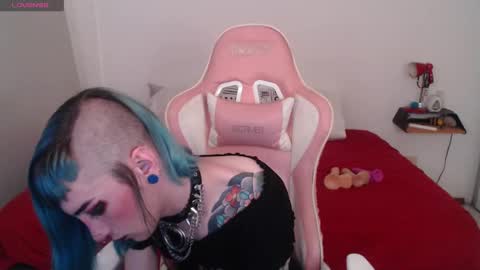 luna   online show from February 2025 04:03:02 AM