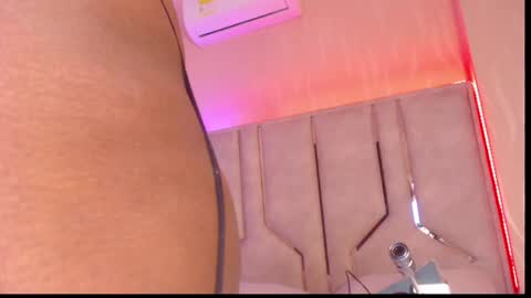 Snapshot of kayabrowns chatting on November 2025 02:06:02 PM Susan online show from November 2025 02:06:02 PM