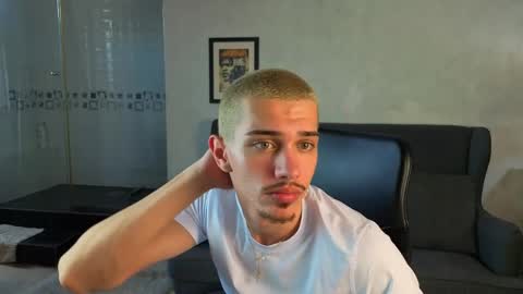 Snapshot of kaydendrew chatting on April 2026 01:41:01 PM KaydenDrew online show from April 2026 01:41:01 PM