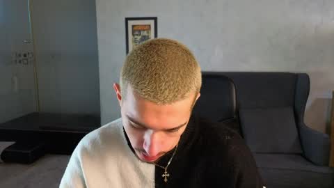 Snapshot of kaydendrew chatting on April 2026 04:31:01 AM KaydenDrew online show from April 2026 04:31:01 AM