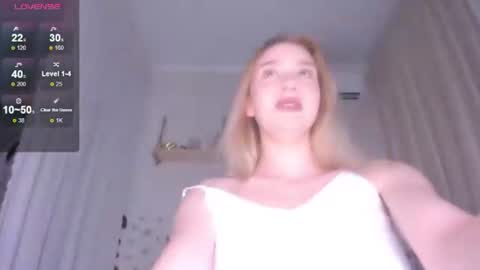 Kayla online show from July 2026 03:06:02 PM