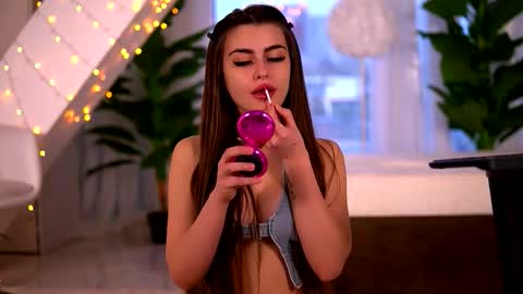 kaylabray online show from February 2026 05:27:01 AM