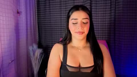 Snapshot of kayleemorales chatting on December 2025 05:41:01 PM Kaylee online show from December 2025 05:41:01 PM