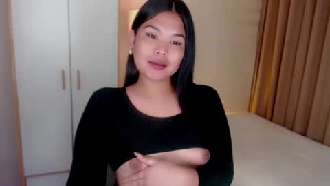 Snapshot of kayleepinay chatting on January 2025 10:45:02 PM Y O U R F U T U R E K A Y L E E online show from January 2025 10:45:02 PM