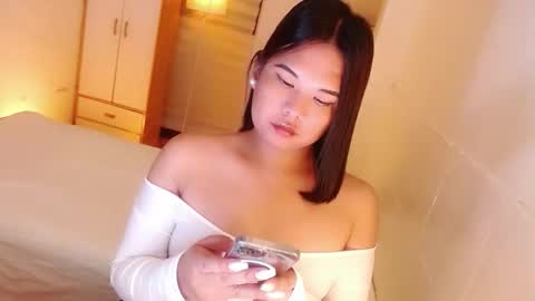 Snapshot of kayleepinay chatting on September 2025 09:47:02 PM Y O U R F U T U R E K A Y L E E online show from September 2025 09:47:02 PM