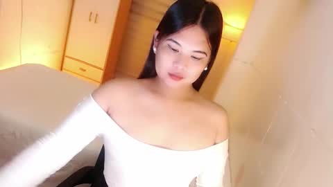 Snapshot of kayleepinay chatting on October 2025 05:42:01 PM Y O U R F U T U R E K A Y L E E online show from October 2025 05:42:01 PM