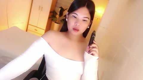 Snapshot of kayleepinay chatting on November 2025 04:59:01 AM Y O U R F U T U R E K A Y L E E online show from November 2025 04:59:01 AM