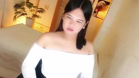 Snapshot of kayleepinay chatting on December 2025 02:06:02 AM Y O U R F U T U R E K A Y L E E online show from December 2025 02:06:02 AM