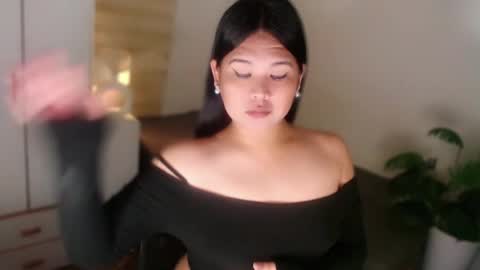 Snapshot of kayleepinay chatting on June 2026 03:38:02 PM Y O U R F U T U R E K A Y L E E online show from June 2026 03:38:02 PM