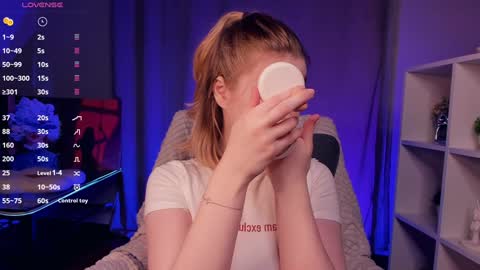 Hi Im Arina 3 online show from November 2025 07:52:02 AM