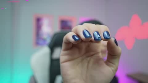 Kayra online show from September 2025 11:43:01 AM