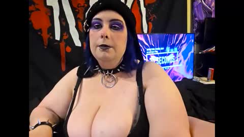 kayslav3 online show from April 2026 12:44:01 AM