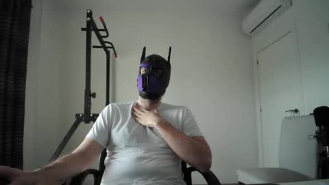 Snapshot of kaywolf89 chatting on March 2026 05:07:01 PM Neon online show from March 2026 05:07:01 PM