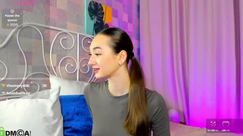 Kelly GMT 2 Su We Th Fr Sa   0300AM-09-00AM   online show from September 2025 03:00:02 AM