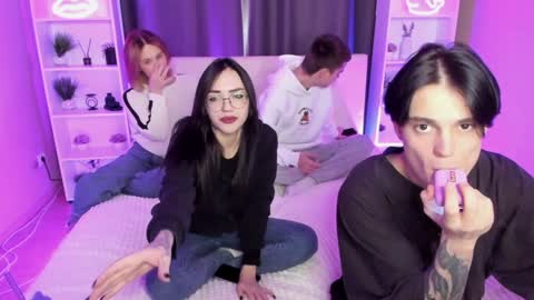 Seb Polly Roxy Jonny online show from January 2025 08:07:02 AM