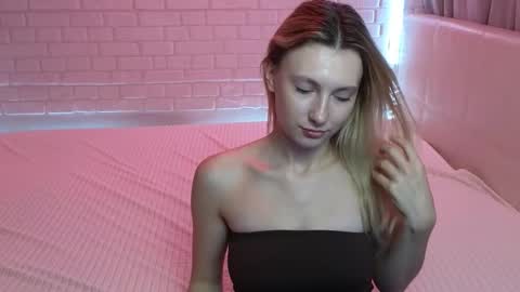 Seb Polly Roxy Jonny online show from October 2025 09:38:02 AM