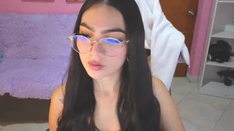 keeiity_moon online show from March 2026 02:55:01 PM