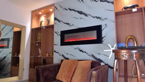 Keila  online show from November 2025 05:08:02 AM