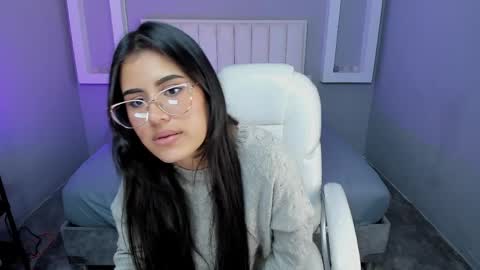 Snapshot of keilybennett chatting on April 2026 08:06:02 PM Keily Bennet online show from April 2026 08:06:02 PM