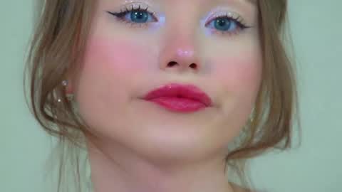 Snapshot of keiraace chatting on May 2026 10:09:02 AM Keira online show from May 2026 10:09:02 AM