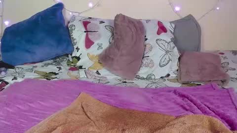 Snapshot of keisy_x chatting on January 2025 08:01:02 PM karo online show from January 2025 08:01:02 PM