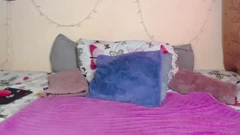 Snapshot of keisy_x chatting on February 2025 06:09:01 PM karo online show from February 2025 06:09:01 PM