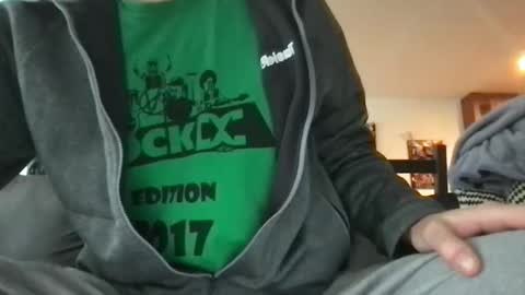 Snapshot of kelkun2828 chatting on November 2025 06:08:01 PM kelkun2828 online show from November 2025 06:08:01 PM